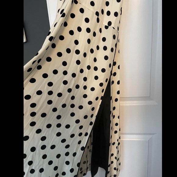 New with tags Zara dress.  White with black polka dots. Size Xs - Picture 5 of 13